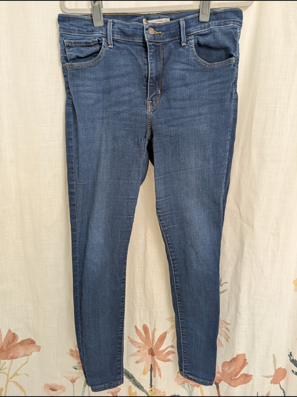 Levi’s 720 High Rise Super Skinny Jeans Size 32